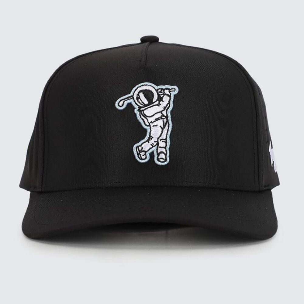 Waggle Hat Moon Shot